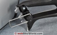 givi-x01-clasp.jpg